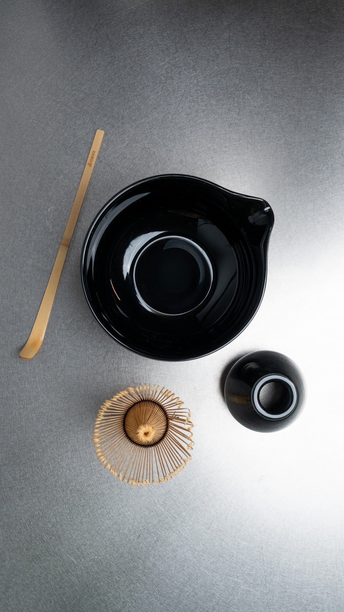 Matcha Set – Teeschale, Bambusbesen, Bambusbesenhalter, Bambuslöffel -  Maora - Maora
